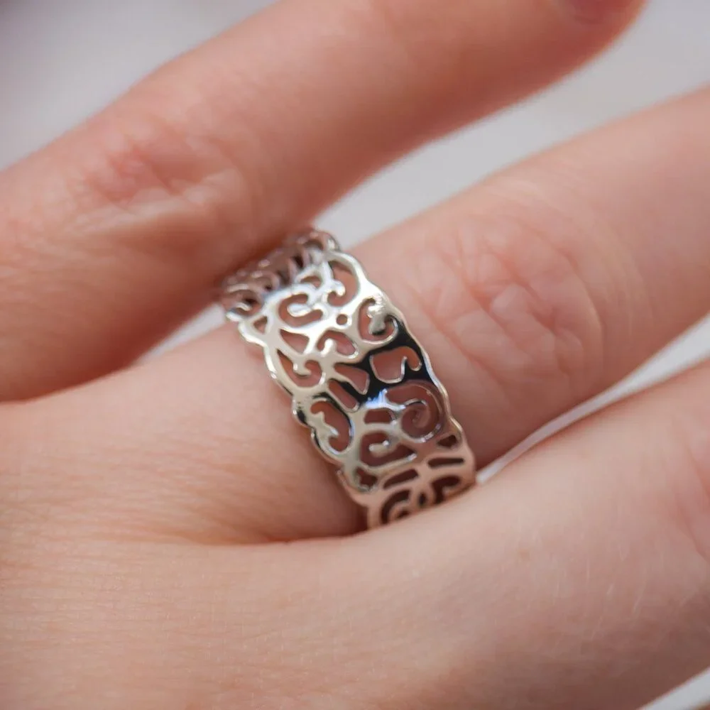 Sterling Openwork Scroll Band — Size 8
